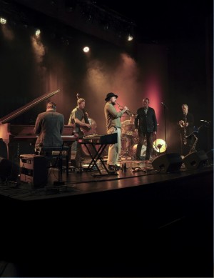 Magnus Carlson & The Moon Ray Quintet
